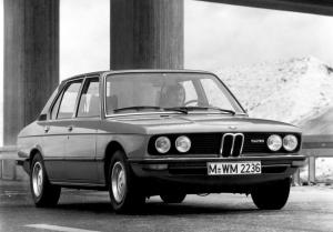 BMW 528 1974 года